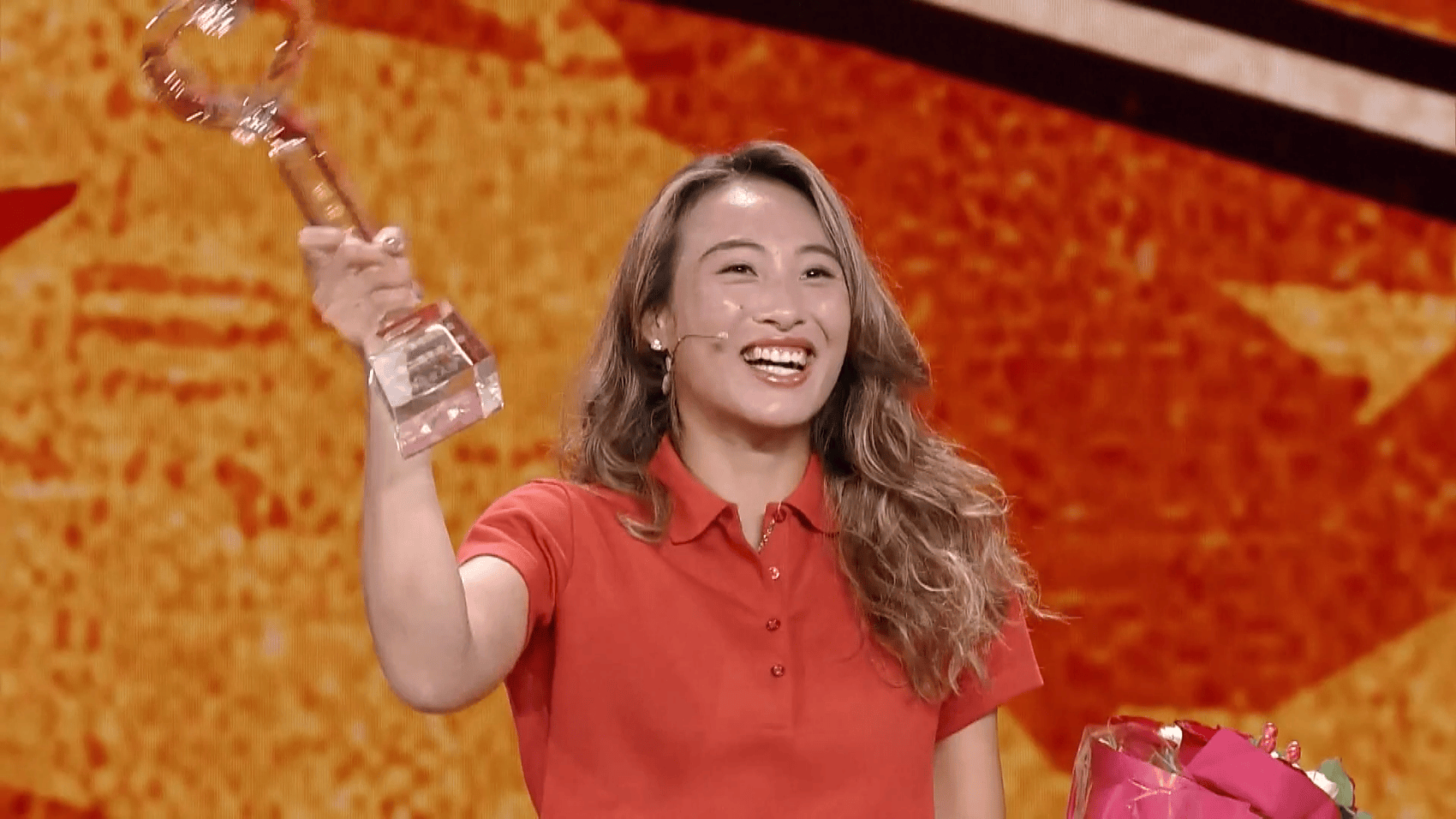 无限可能, 而战的郑钦