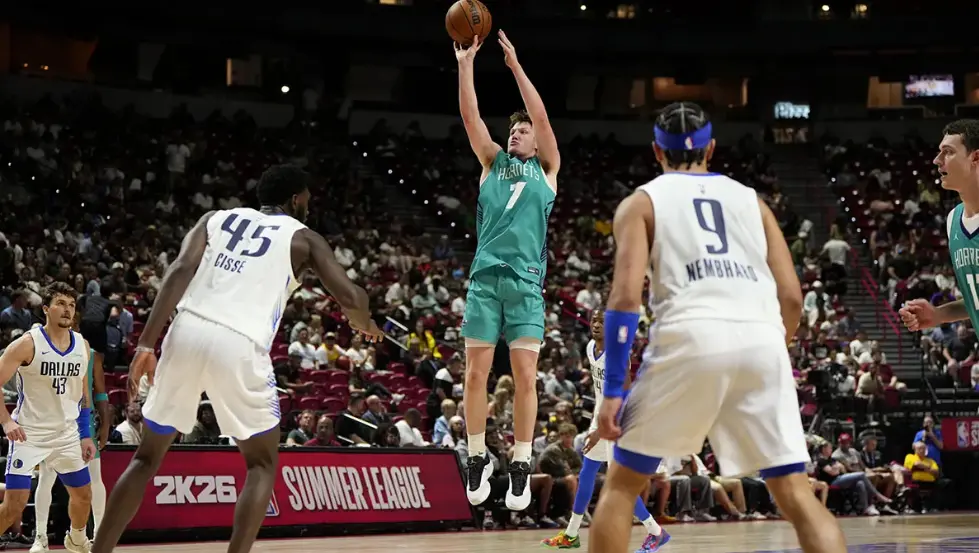 记三分的成, 克尼普尔是, 觑的青年军