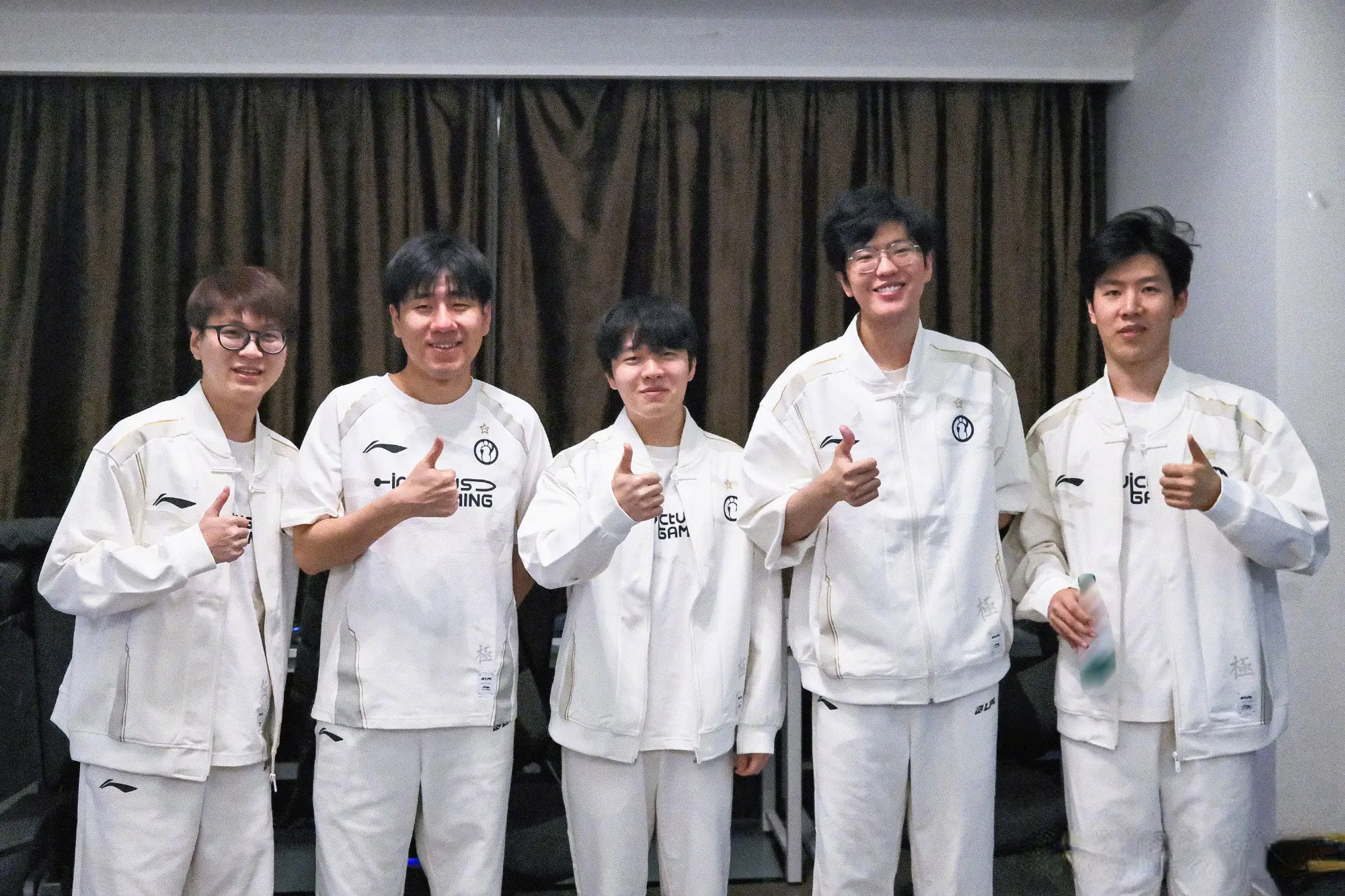 amp, div, 认可他能在 amp, div, 认可他能在