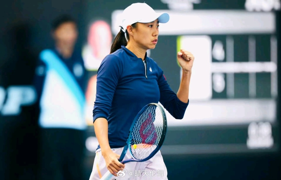 AAA, 横扫对手 AAA, 横扫对手