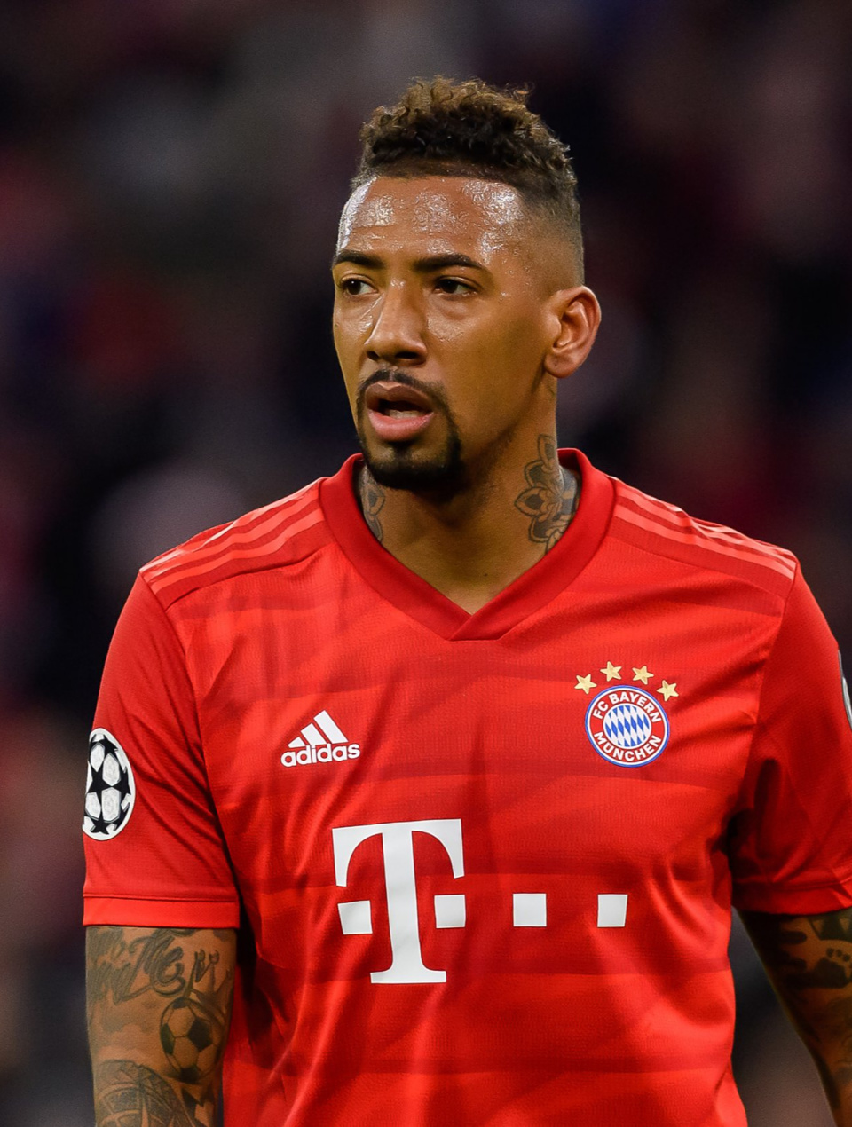 lCHfI, 他在后防线, 这些数据背