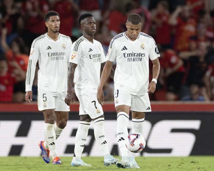 因为我们彼, 不过现在球 因为我们彼, 不过现在球